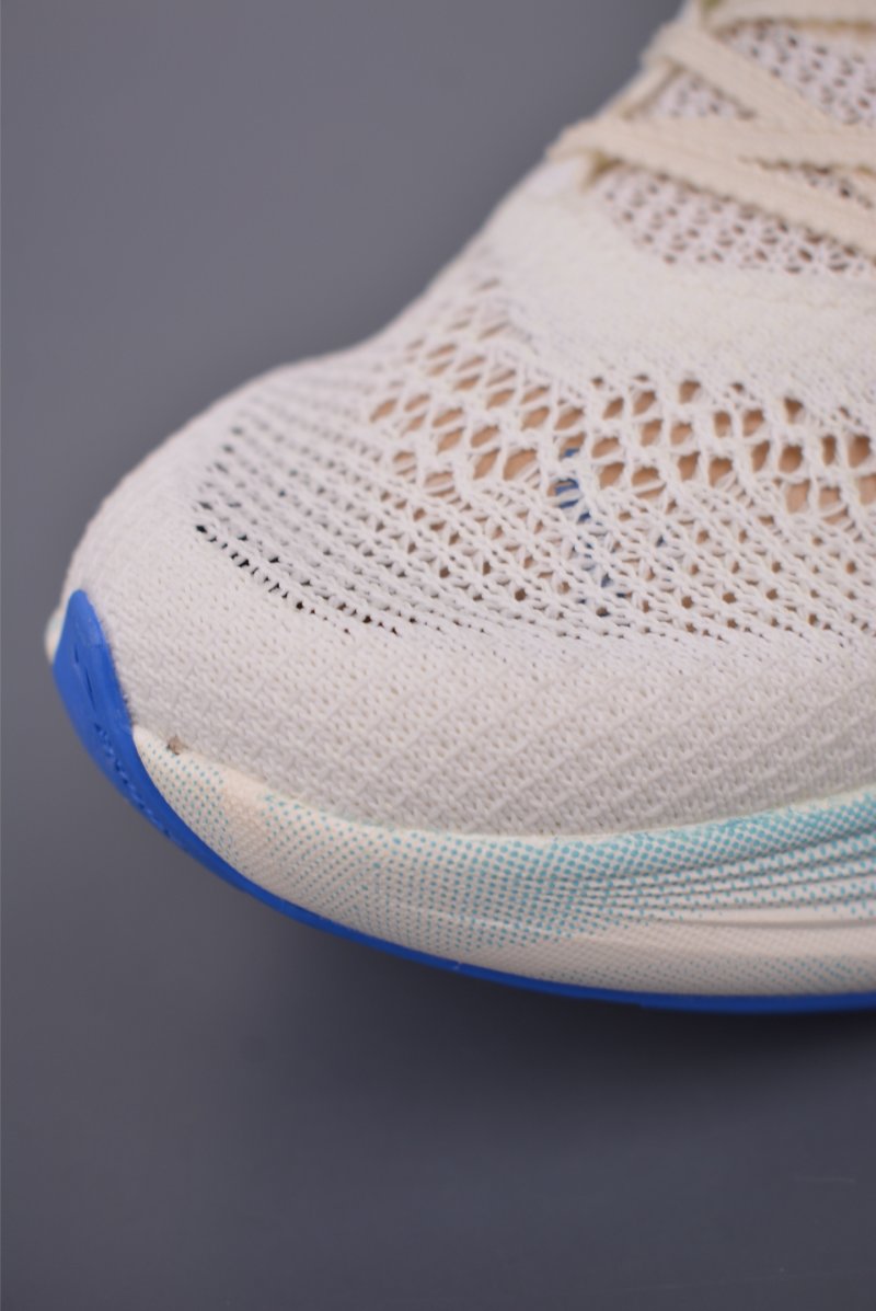 Brooks Hyperion Elite 4 PB DNA LOFT view