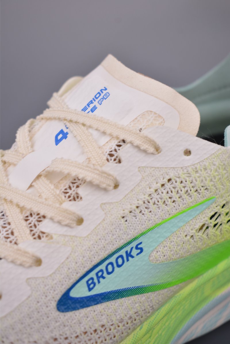 Brooks Hyperion Elite 4 PB DNA LOFT view