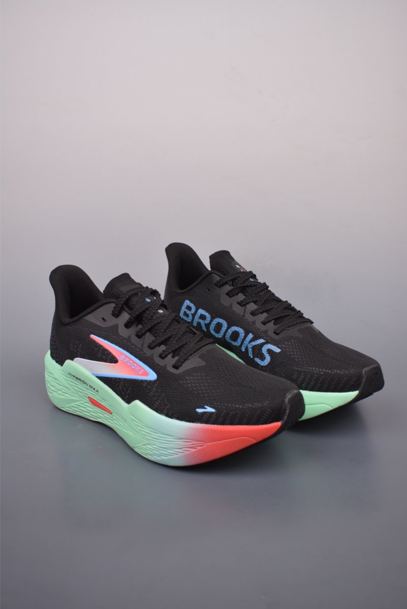 Brooks Hyperion Max 2