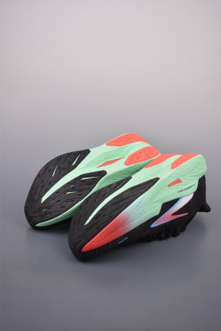 Brooks Hyperion Max 2 view 3