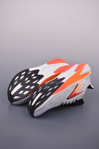 Brooks Hyperion Max 2 view 30