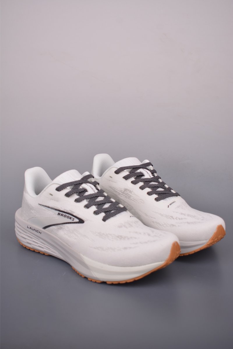 Brooks Launch 11