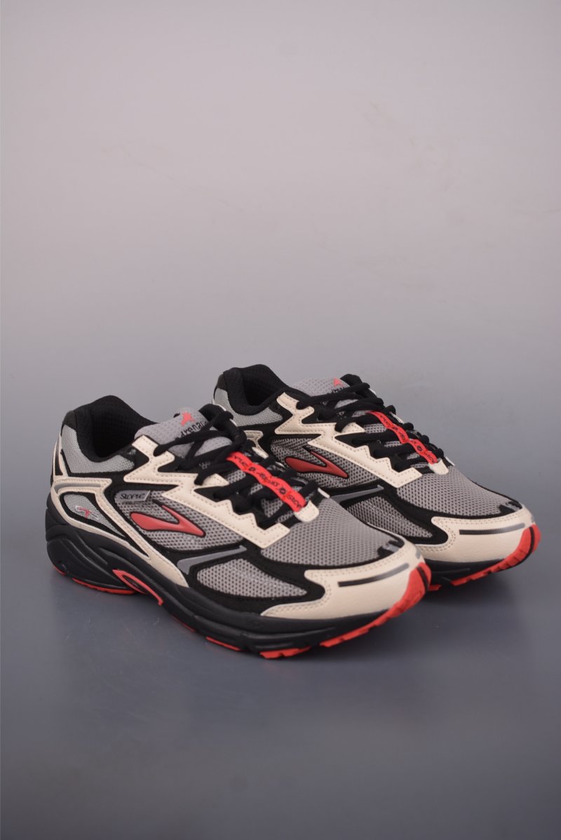 Brooks Staple x Adrenaline GTS 4