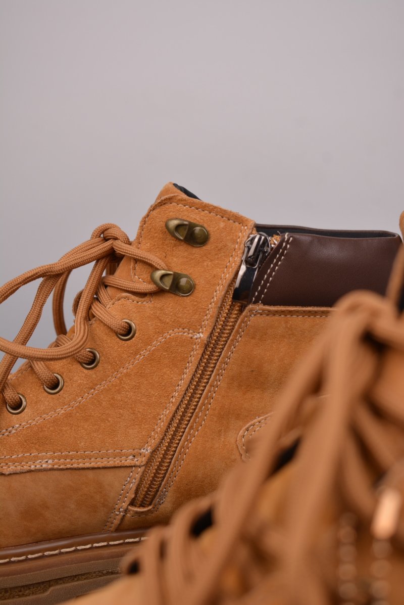 Caterpillar Cat 'Yellow / Gold' view