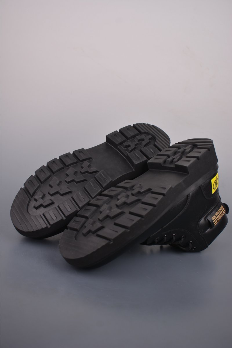 Caterpillar Cat 'Gold' view