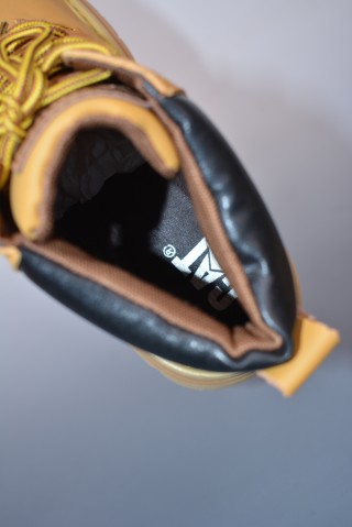 Caterpillar Cat Y 'Black / Yellow / Gold' view 9