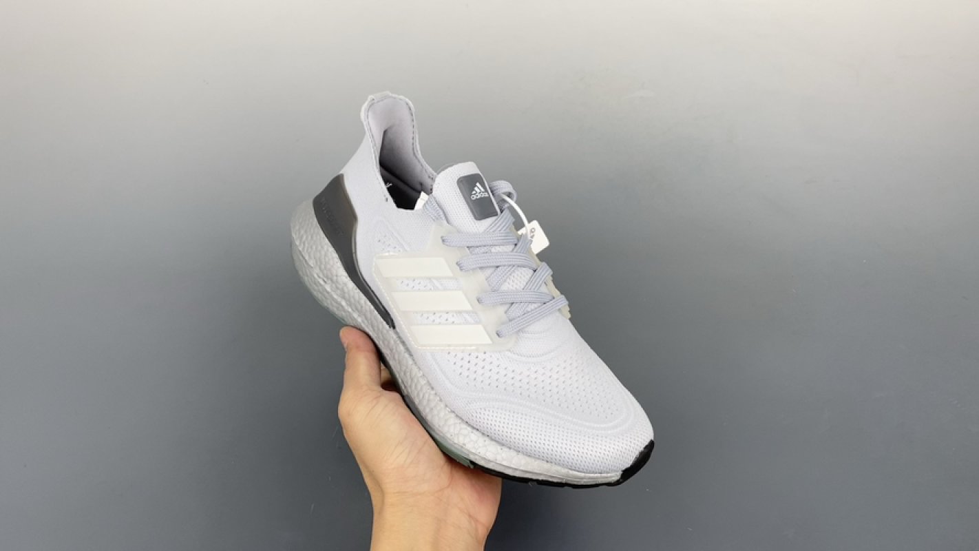Adidas Ultraboost 21