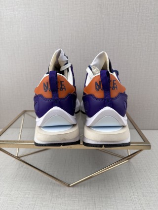 Nike Sacai x LDV Vaporwaffle 'Sesame Blue Void' view 5