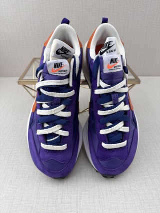 Nike Sacai x LDV Vaporwaffle 'Sesame Blue Void' view 9
