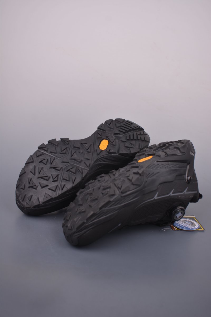 Columbia Hiking Boot 'Gold' view