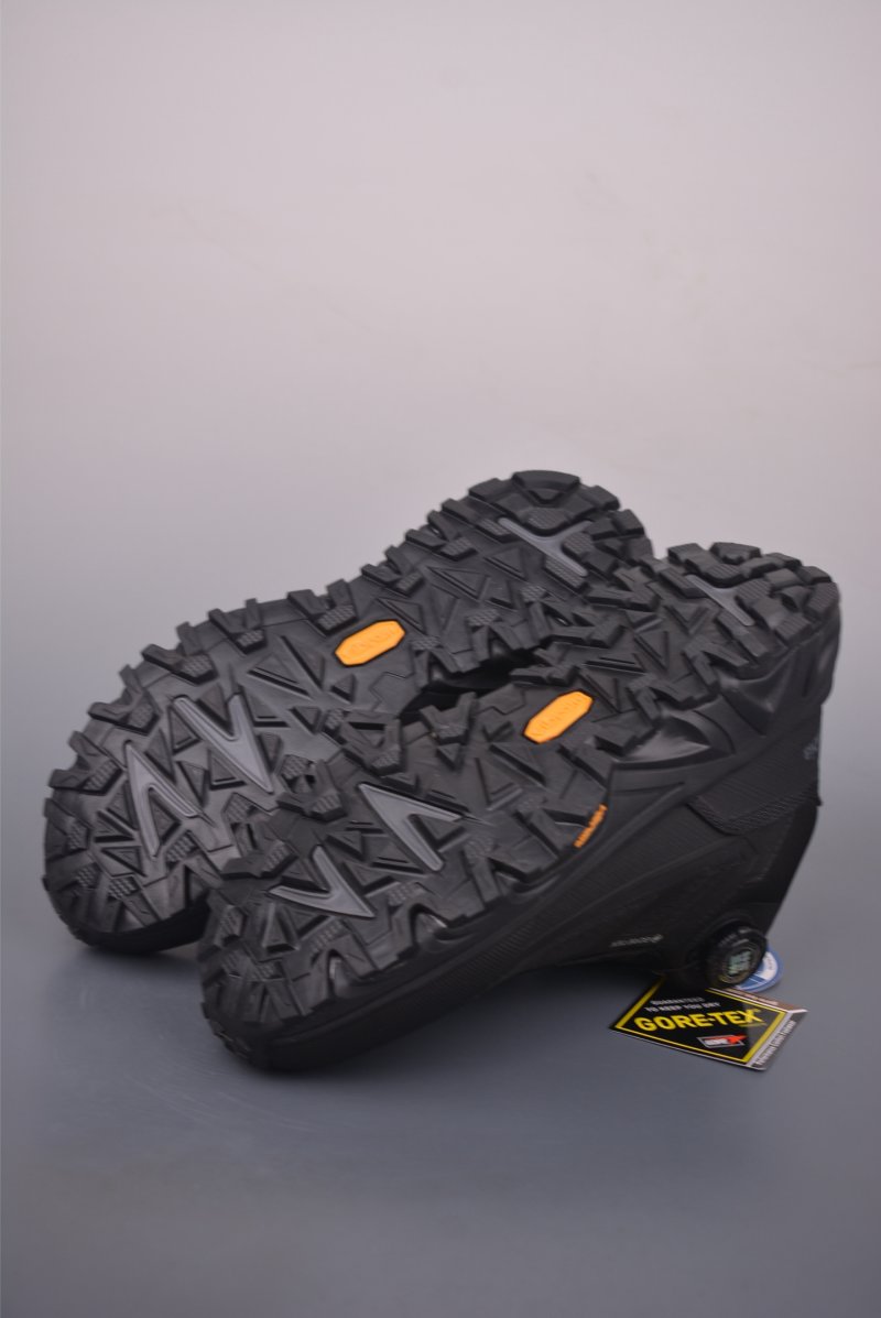 Columbia Hiking Boot 'Gold' view