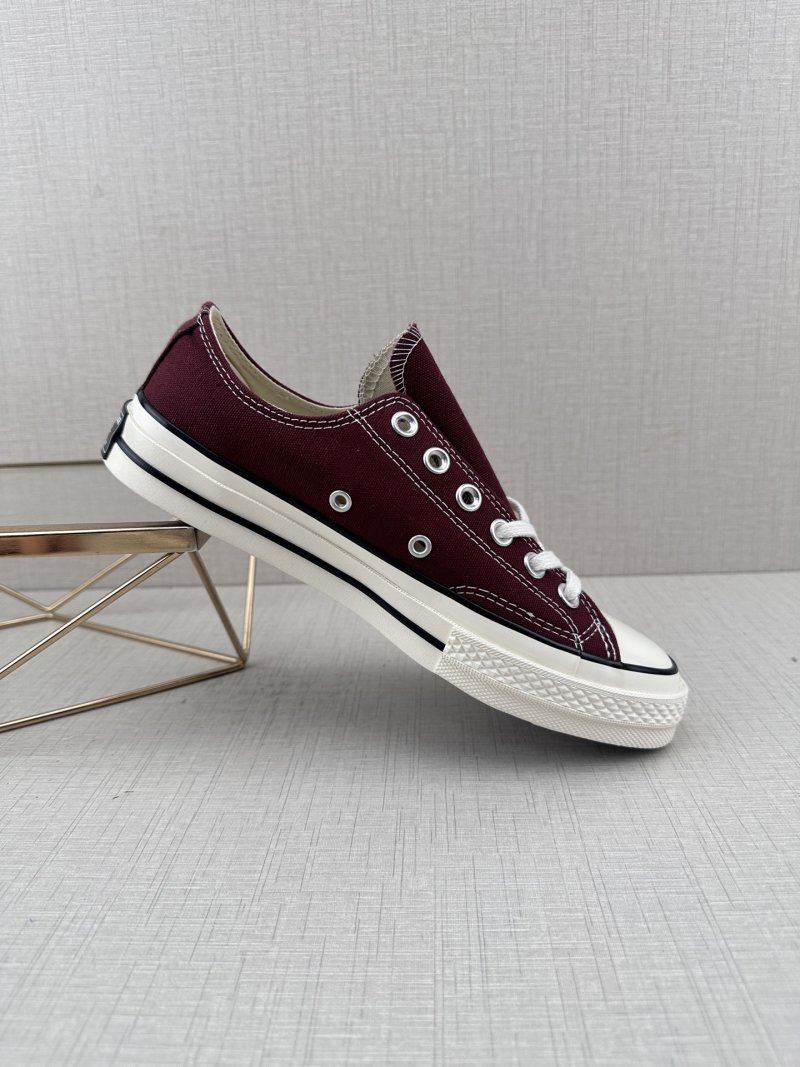 Converse 1970s 'Deep Green' view
