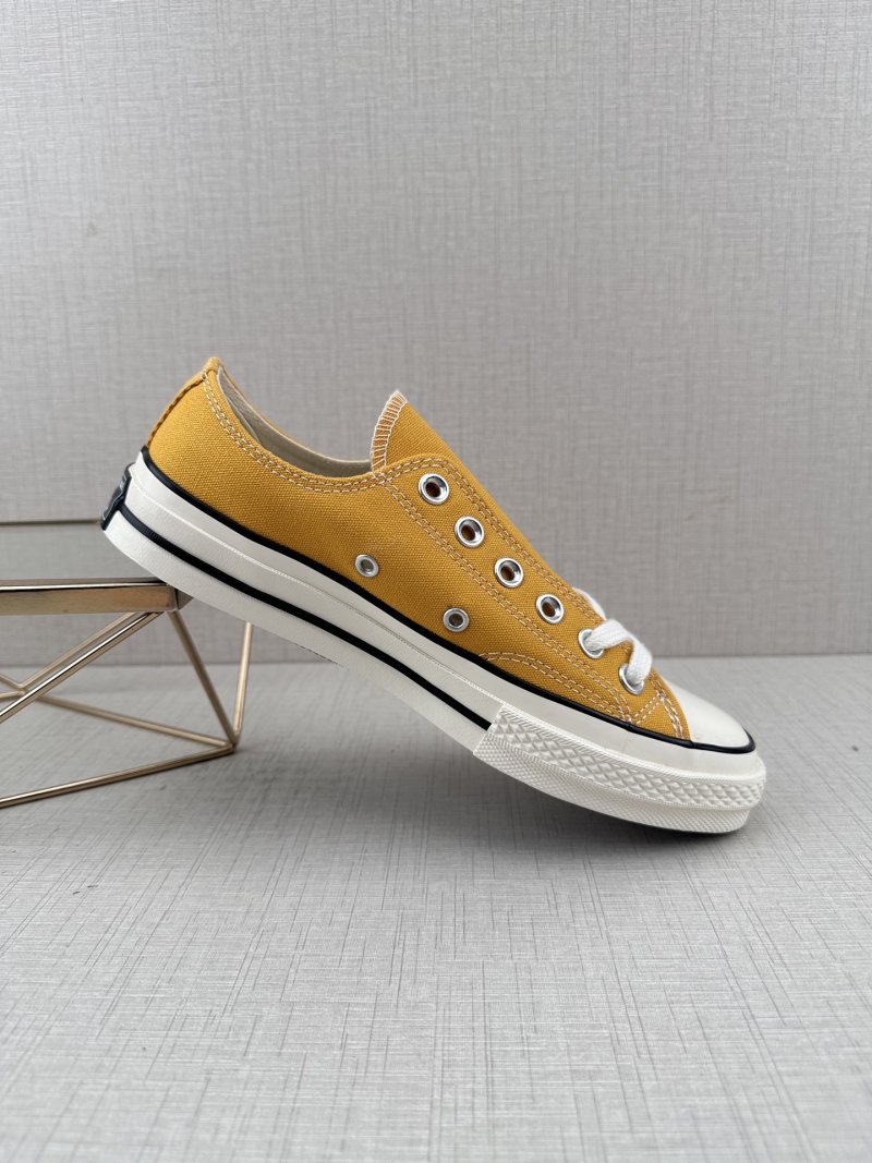 Converse 1970s 'Deep Green' view