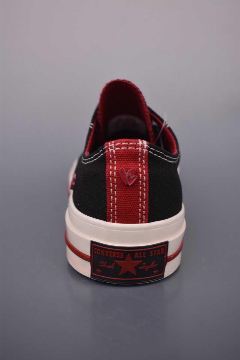Converse Chuck 1970s 'Valentine's Day Black / Red' view