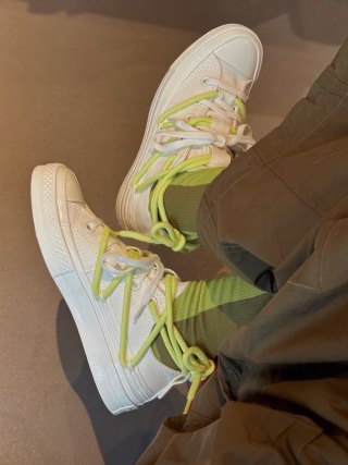 Converse Chuck 1970s Lace-Up view 2