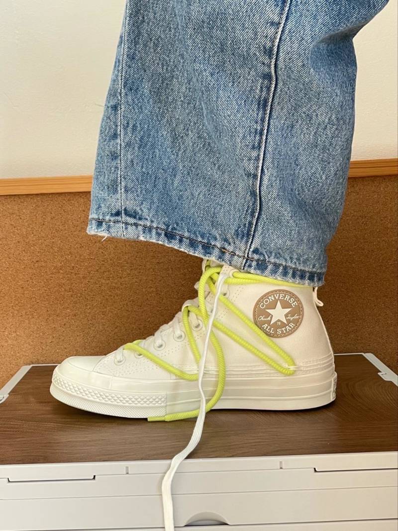 Converse Chuck 1970s Lace-Up view