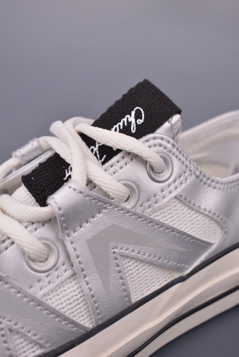 Converse Chuck 1970s 'Future Silver' view