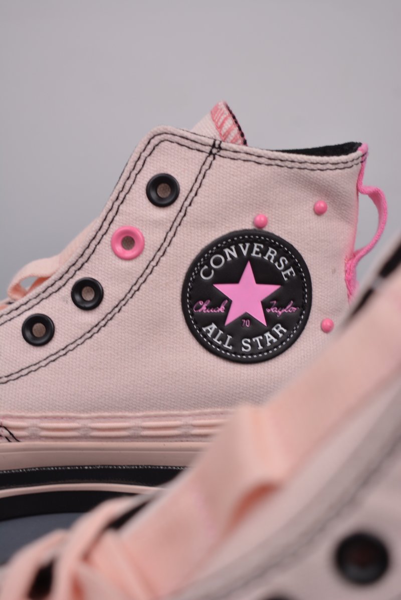 Converse Chuck 70s 'Black / Pink' view