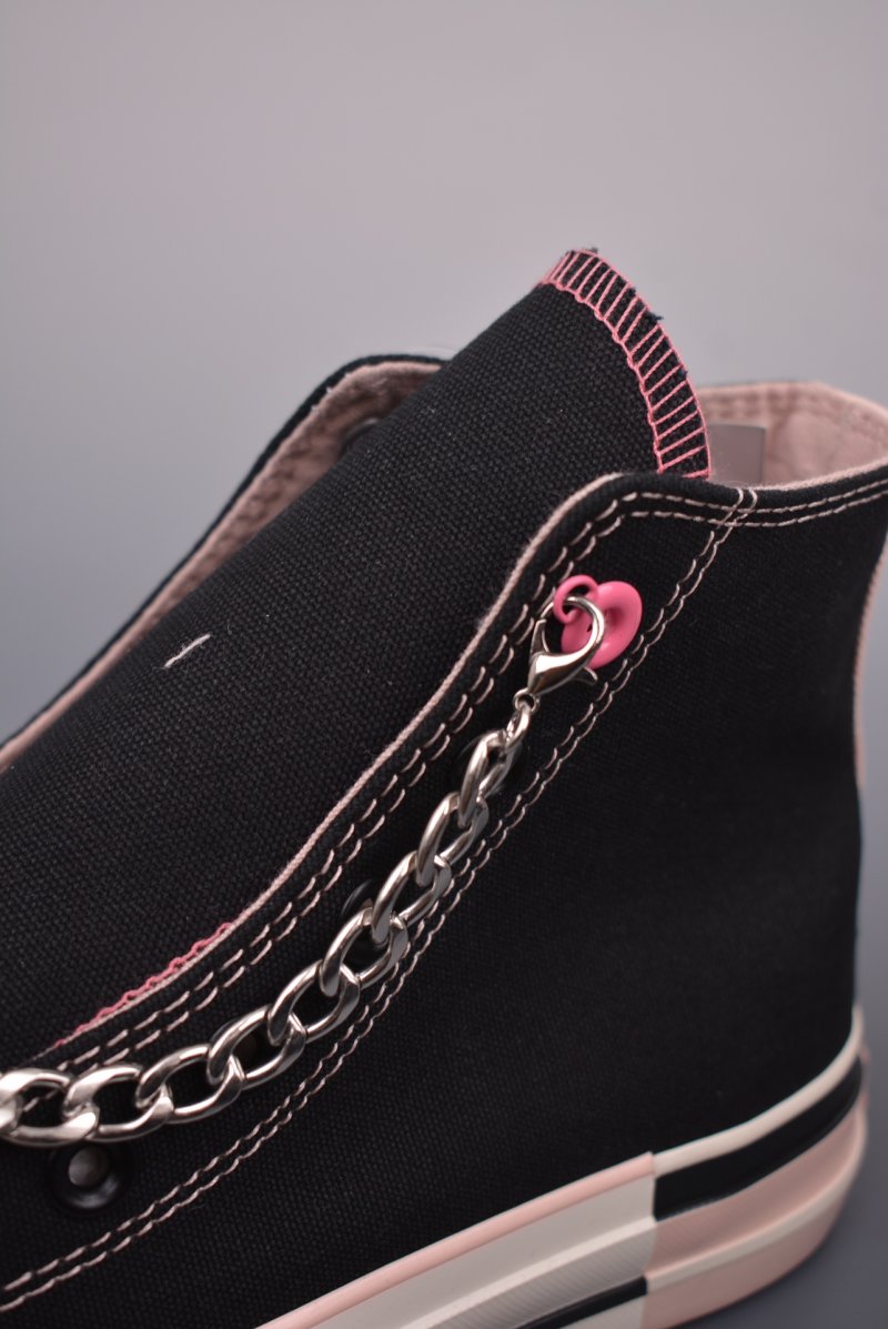 Converse Chuck 70s 'Black / Pink' view