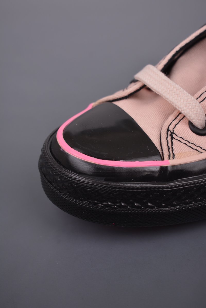 Converse Chuck 70s 'Black / Pink' view