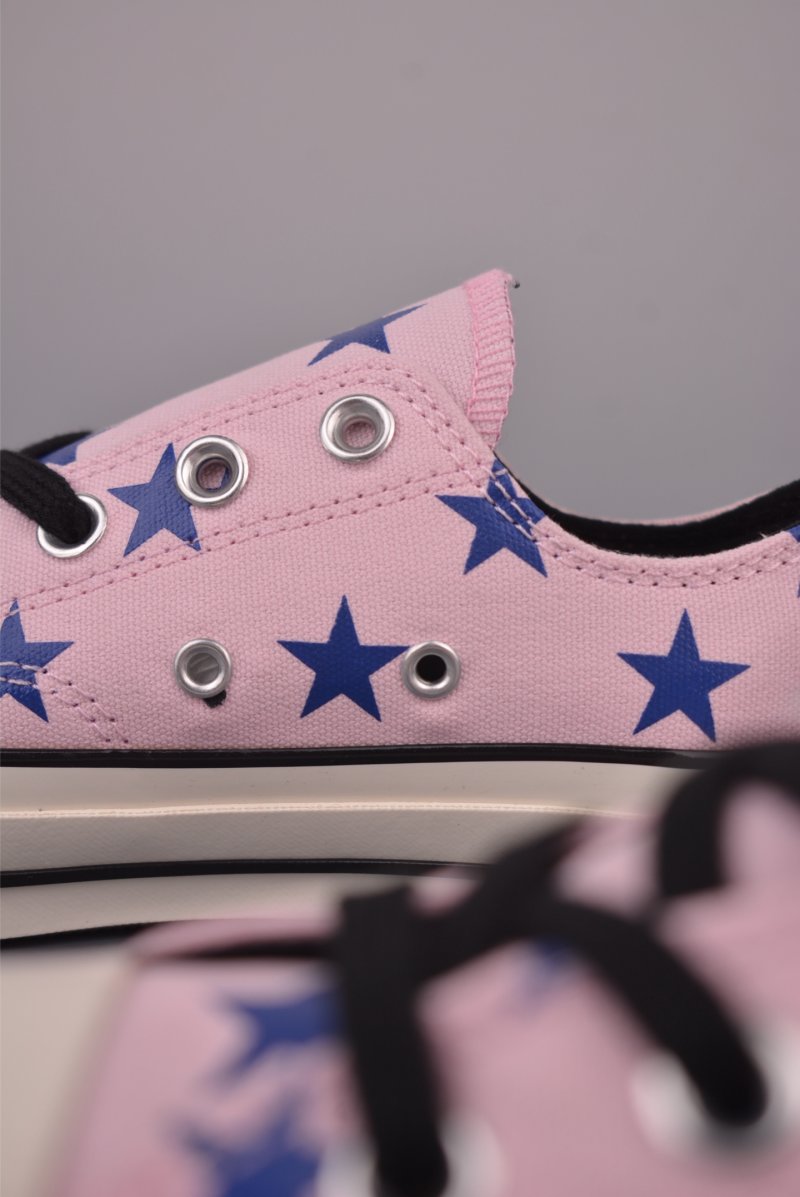 Converse Chuck 70 'Pink / Blue Stars' view