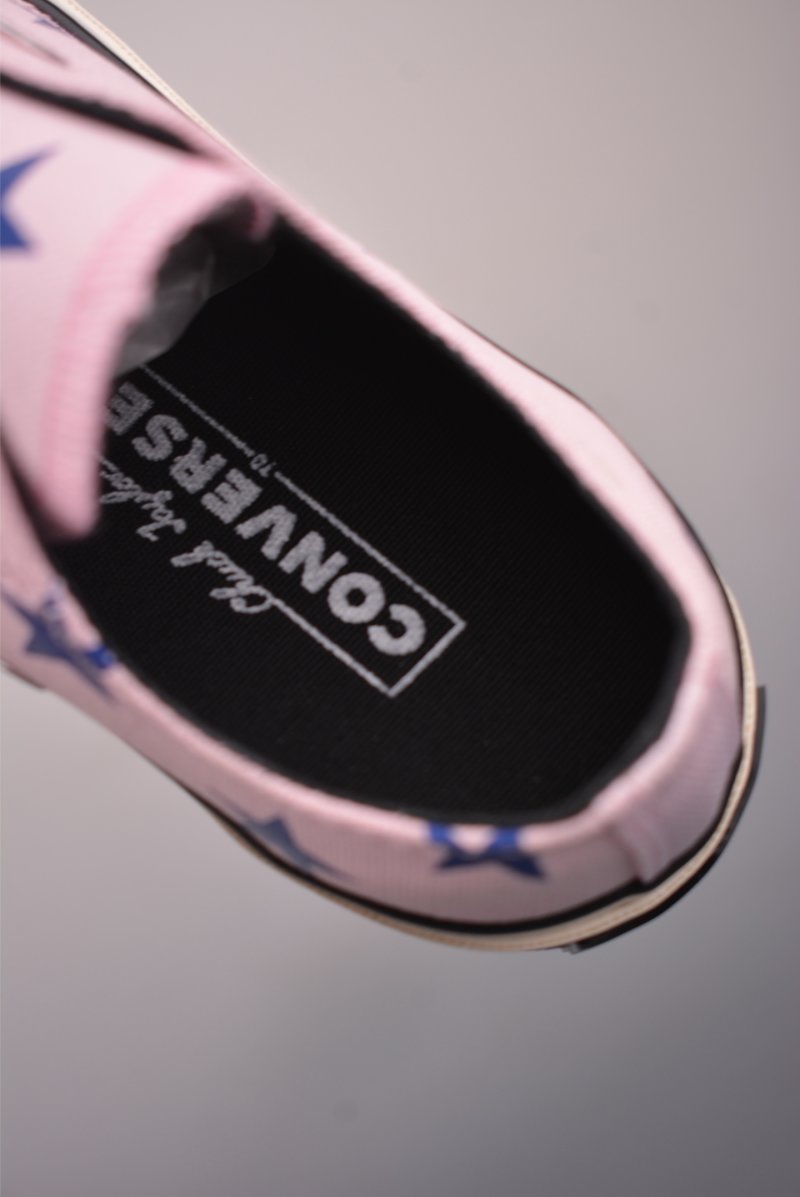 Converse Chuck 70 'Pink / Blue Stars' view