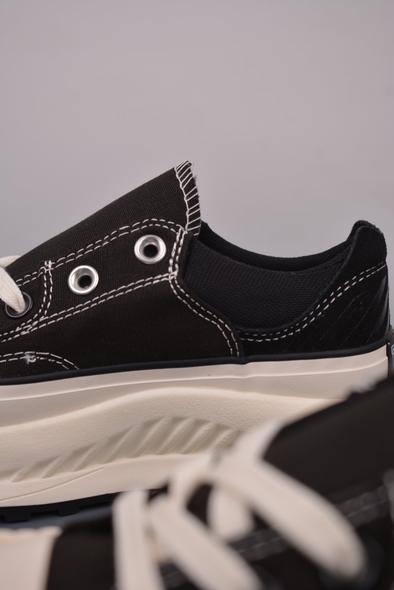 Converse Chuck 70 AT-CX view