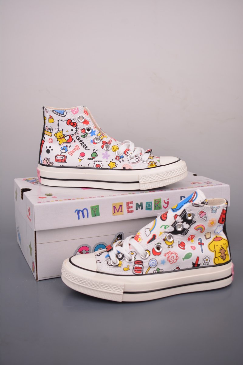 Converse Chuck 70s x Hello Kitty 'Gold' view