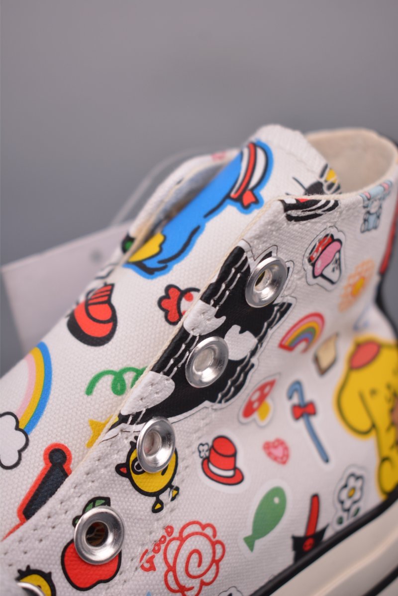 Converse Chuck 70s x Hello Kitty 'Gold' view