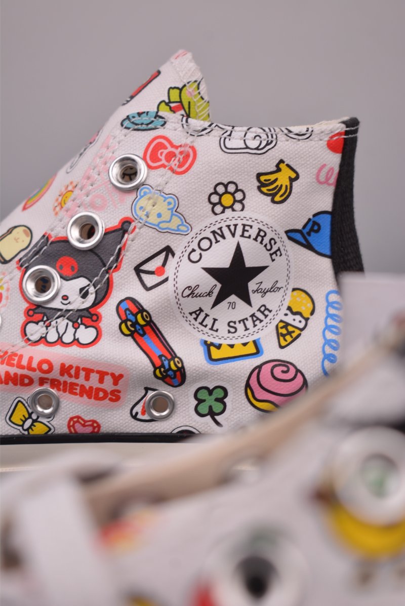 Converse Chuck 70s x Hello Kitty 'Gold' view