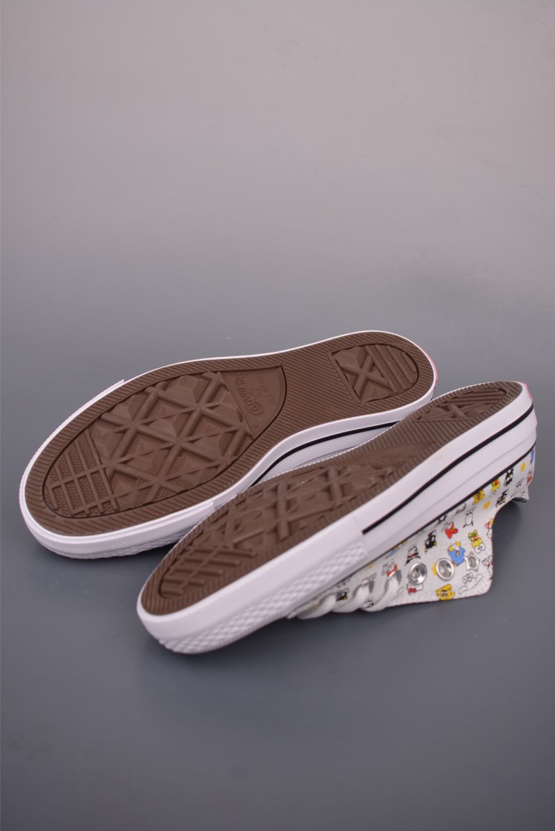 Converse Chuck Taylor All Star Hi x Hello Kitty 'White' view
