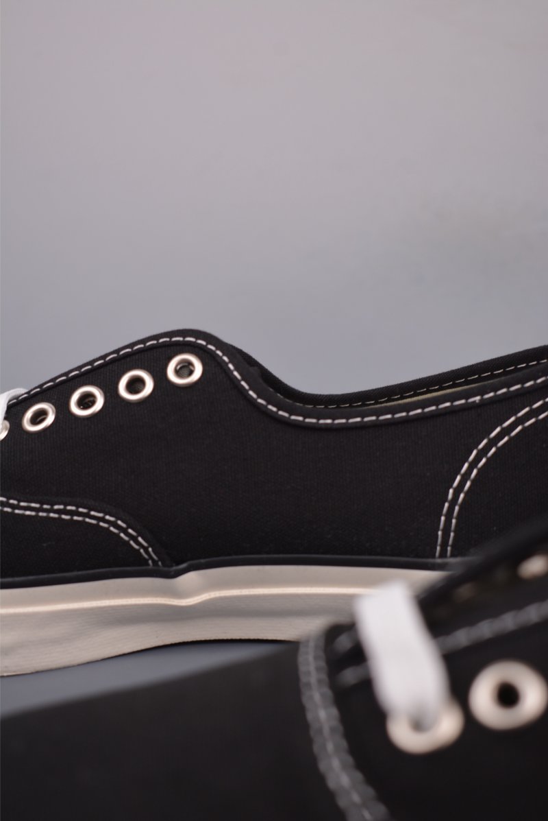 Converse Jack Purcell Windjammer 'Black / White' view