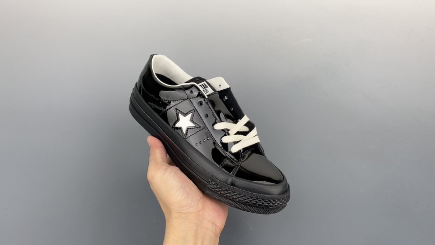 Converse One Star 'Black / White'