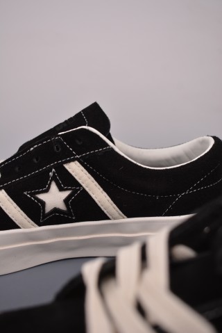 Converse One Star Academy Pro 'Black / White' view 17