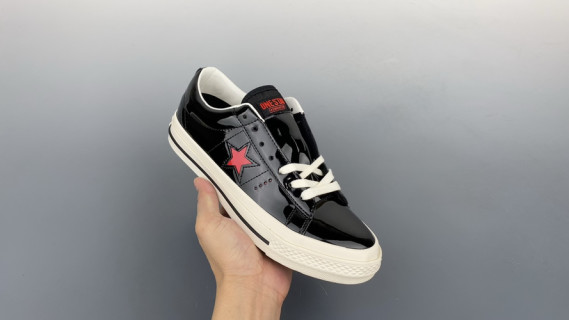 Converse One Star Leather 'Black / Red' view 1