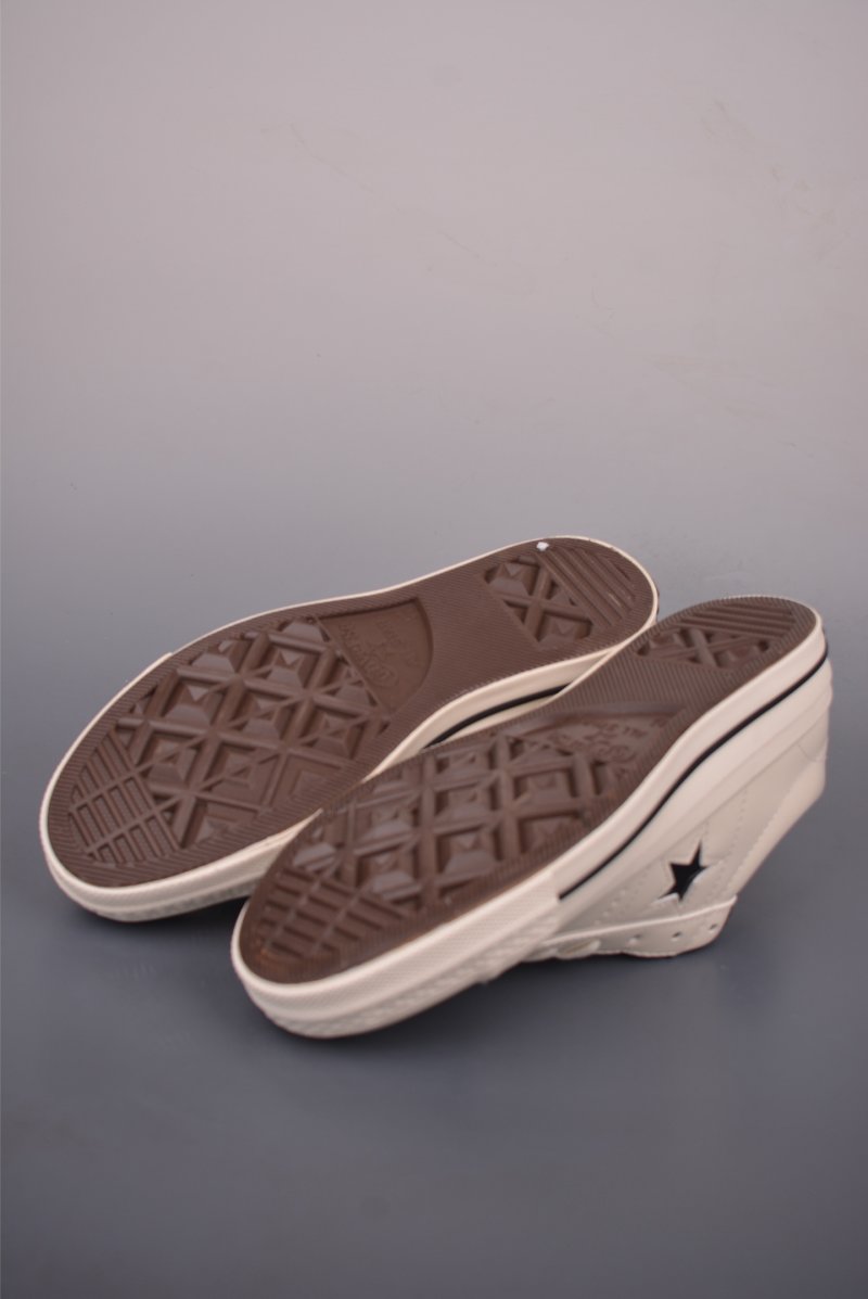 Converse One Star Leather 'White / Black' view