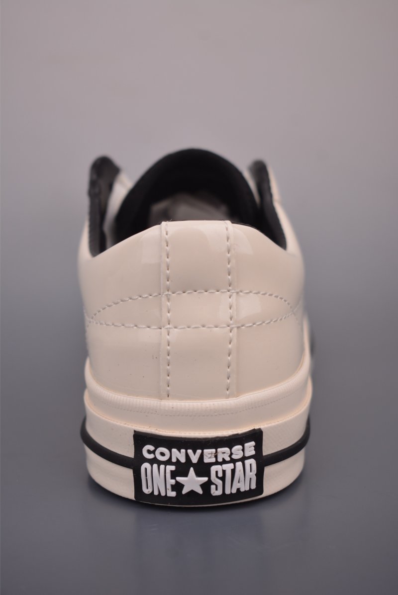 Converse One Star Leather 'White / Black' view