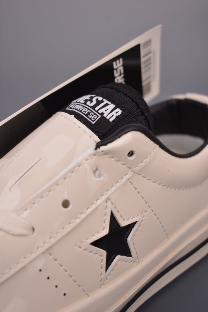 Converse One Star Leather 'White / Black' view