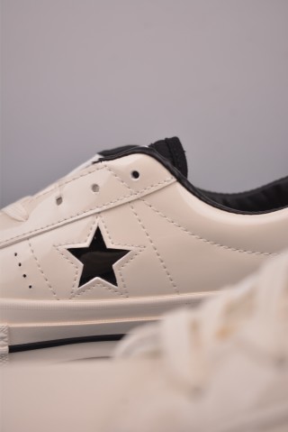Converse One Star Leather 'White / Black' view 8