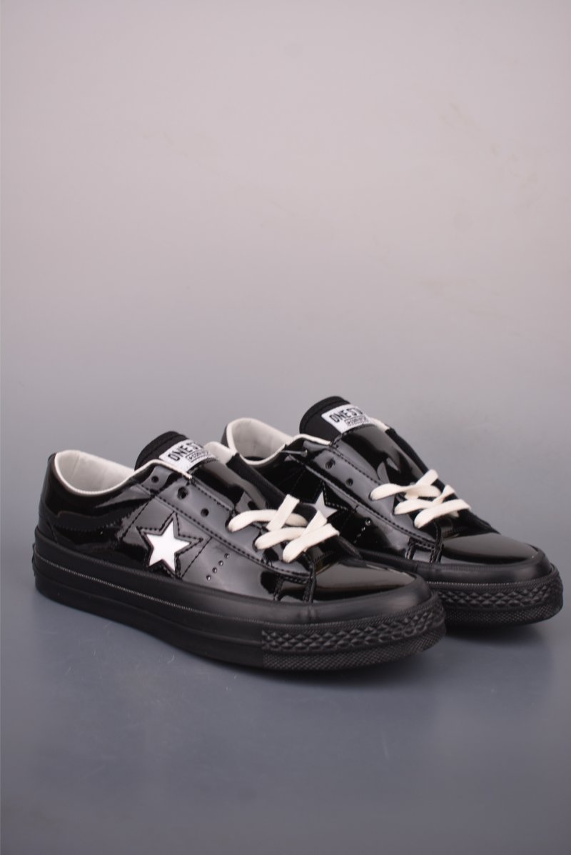 Converse One Star 'Black / White'