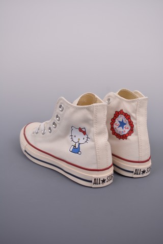 Converse x Hello Kitty And Friends view 2