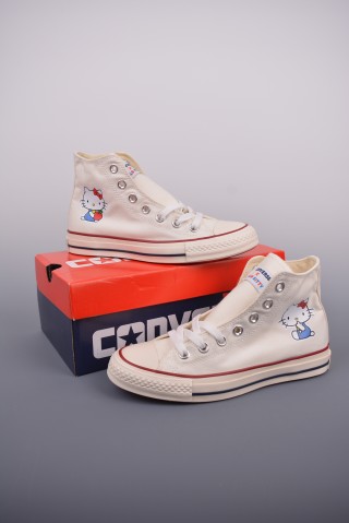Converse x Hello Kitty And Friends view 5