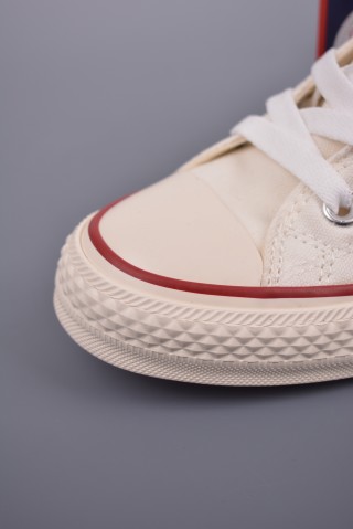 Converse x Hello Kitty And Friends view 6