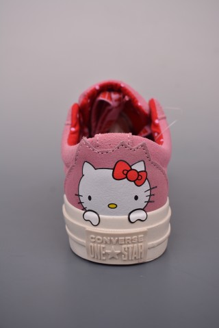 Converse x Hello Kitty One Star 'Pink' view 4
