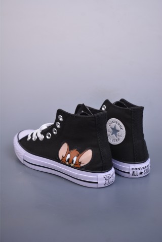 Converse x Tom and Jerry Chuck Taylor 'Black / White' view 2