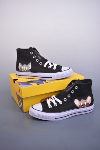 Converse x Tom and Jerry Chuck Taylor 'Black / White' view 5