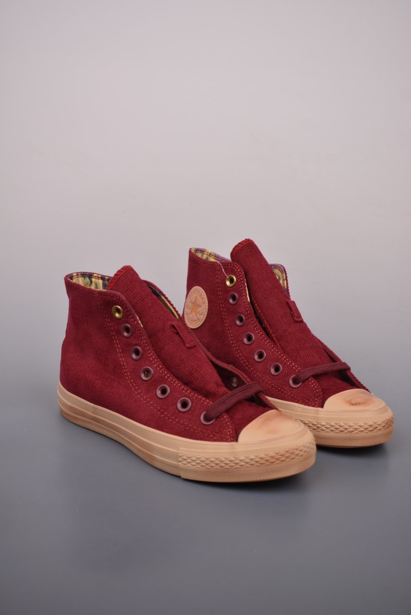 Converse x Wonka Chuck Taylor 'Burgundy / Gold'
