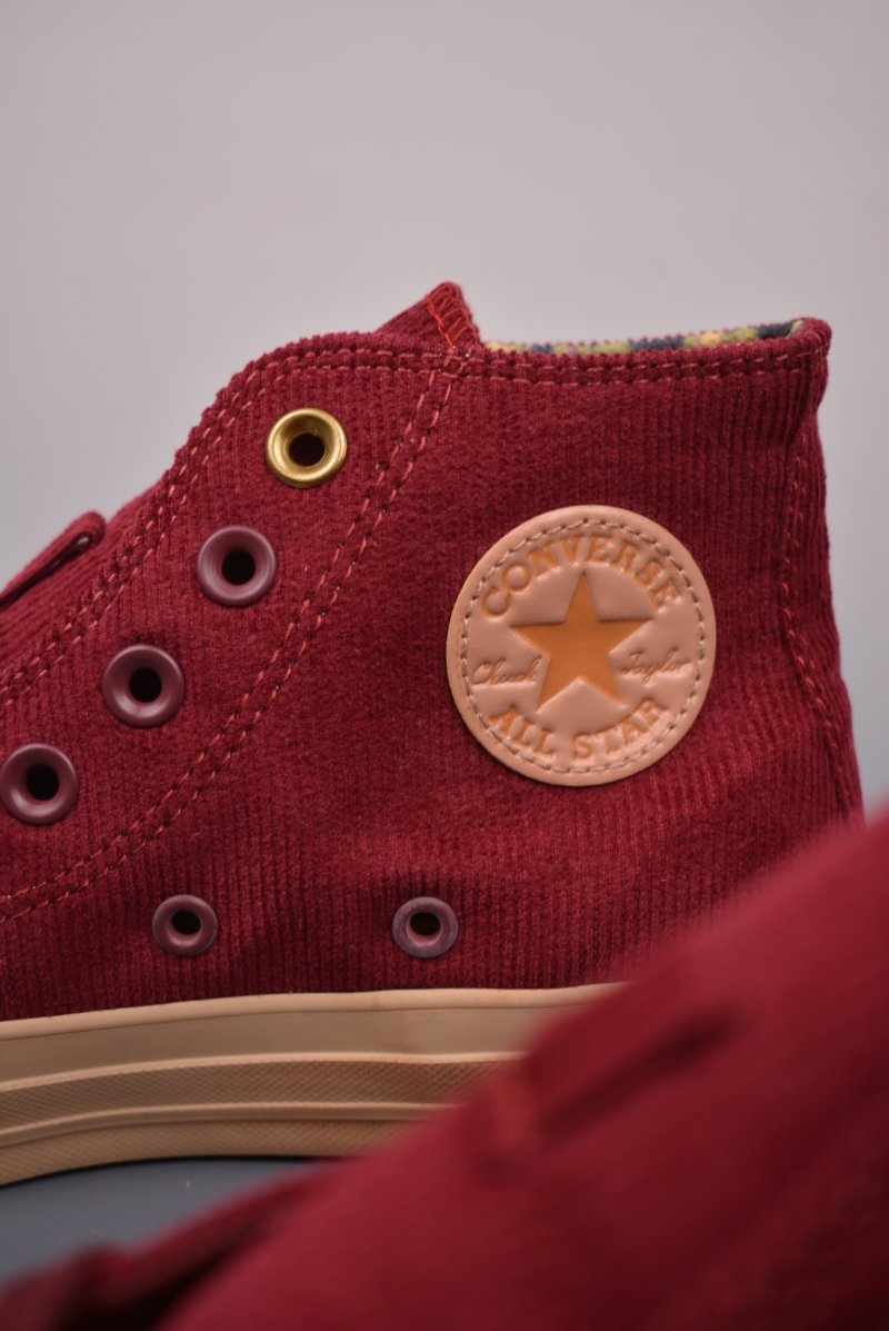 Converse x Wonka Chuck Taylor 'Burgundy / Gold' view