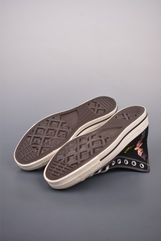 Converse x Ne Zha Chuck 70 'Gold / Yellow' view 3