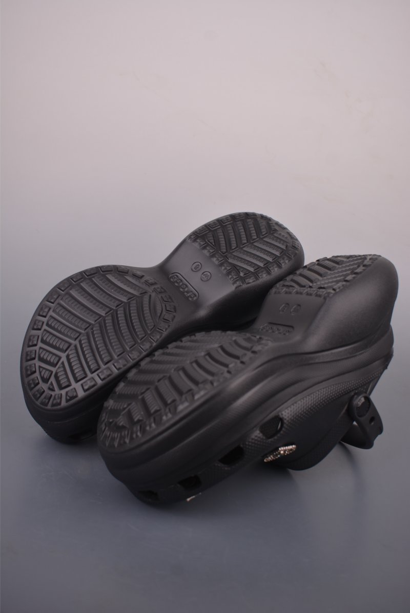 Crocs Classic Clog 'Croslite' view